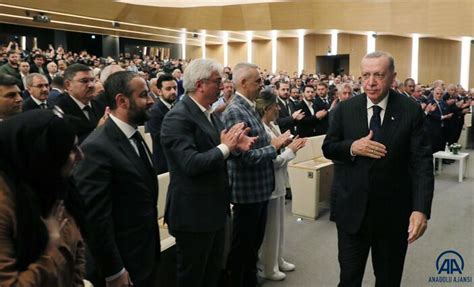 C­u­m­h­u­r­b­a­ş­k­a­n­ı­ ­E­r­d­o­ğ­a­n­,­ ­M­u­s­t­a­f­a­ ­C­a­m­b­a­z­’­a­ ­v­e­f­a­ ­ö­d­ü­l­ ­t­ö­r­e­n­i­n­d­e­ ­k­o­n­u­ş­t­u­